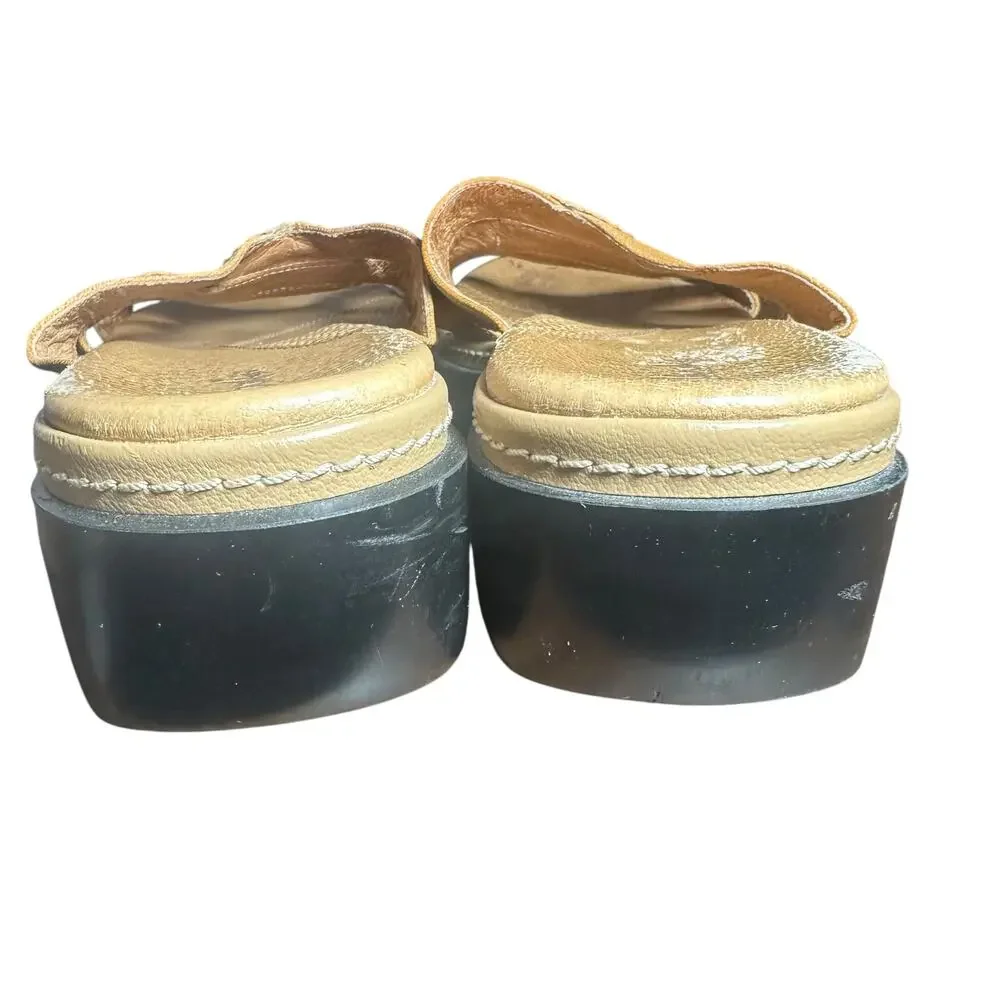 Clarks Women's Leather Sandals 7.5 Comfortable Cross-Strap Sandals with Flower